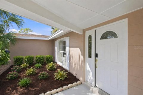 House in Venice, Florida 2 bedrooms, 132.01 sq.m. № 2322875 - photo 8