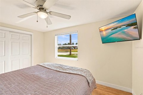House in Venice, Florida 2 bedrooms, 132.01 sq.m. № 2322875 - photo 30