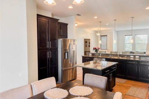 House in Orlando, Florida 4 bedrooms, 217.86 sq.m. № 2128907 - photo 21