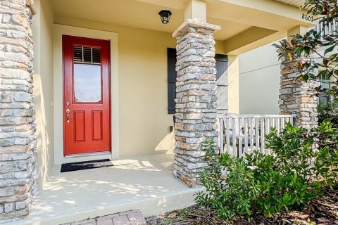 House in Orlando, Florida 4 bedrooms, 217.86 sq.m. № 2128907 - photo 2