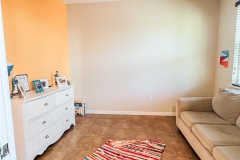House in Orlando, Florida 4 bedrooms, 217.86 sq.m. № 2128907 - photo 8