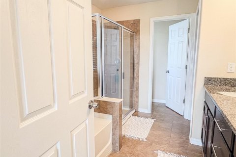 House in Orlando, Florida 4 bedrooms, 217.86 sq.m. № 2128907 - photo 28