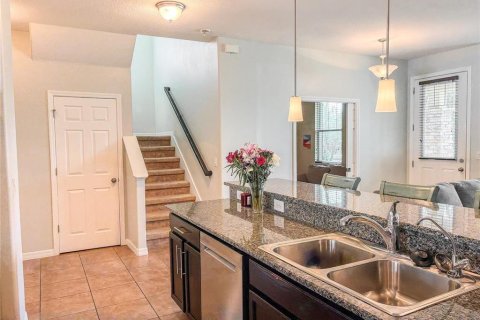 House in Orlando, Florida 4 bedrooms, 217.86 sq.m. № 2128907 - photo 22