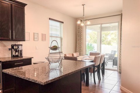 House in Orlando, Florida 4 bedrooms, 217.86 sq.m. № 2128907 - photo 13