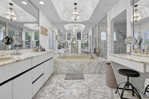 Купить кондоминиум в Авентура, Флорида 3 спальни, 241.08м2, № 2080352 - фото 21