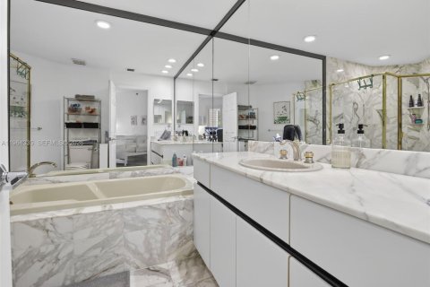 Купить кондоминиум в Авентура, Флорида 3 спальни, 241.08м2, № 2080352 - фото 28
