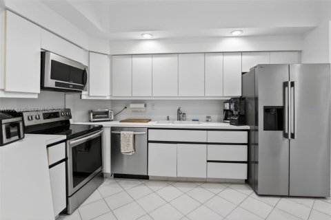 Купить кондоминиум в Авентура, Флорида 3 спальни, 241.08м2, № 2080352 - фото 16