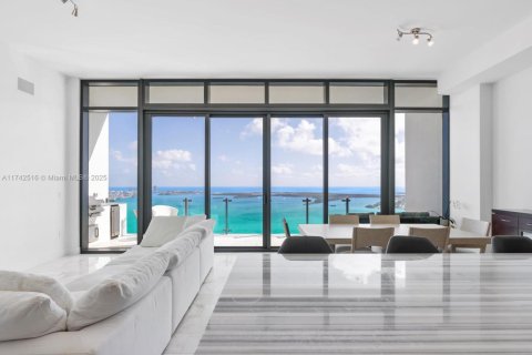 Copropriété à vendre à Miami, Floride: 3 chambres, 196.67 m2 № 1738536 - photo 4