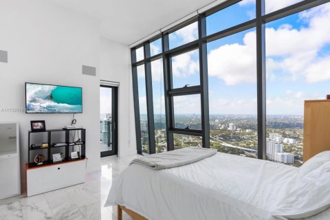 Copropriété à vendre à Miami, Floride: 3 chambres, 196.67 m2 № 1738536 - photo 21