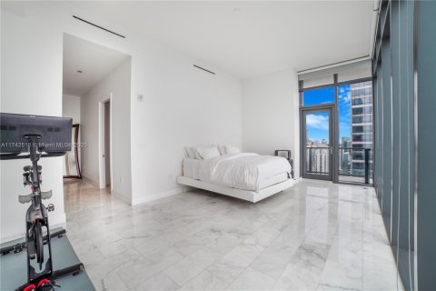 Copropriété à vendre à Miami, Floride: 3 chambres, 196.67 m2 № 1738536 - photo 13
