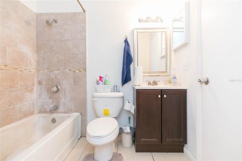 Condo in Tampa, Florida, 2 bedrooms № 2199083 - photo 6