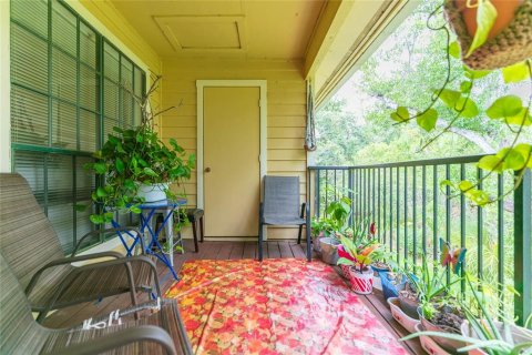 Condo in Tampa, Florida, 2 bedrooms № 2199083 - photo 16
