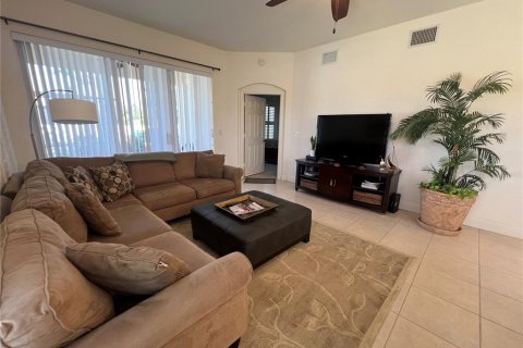 Condominio en alquiler en Punta Gorda, Florida, 2 dormitorios, 121.33 m2 № 1052640 - foto 4