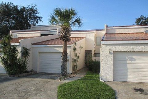 Condo in Tampa, Florida, 2 bedrooms № 2209569