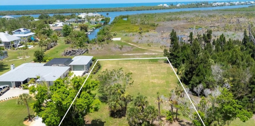 Terreno en Placida, Florida № 1778074