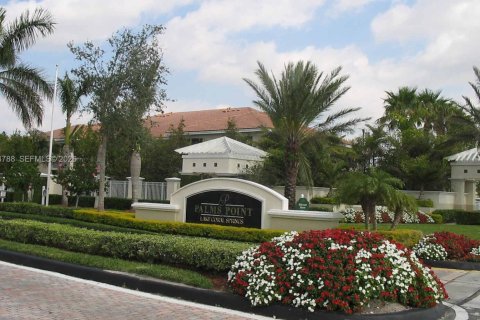 Condo à Coral Springs, Floride, 3 chambres  № 2390200