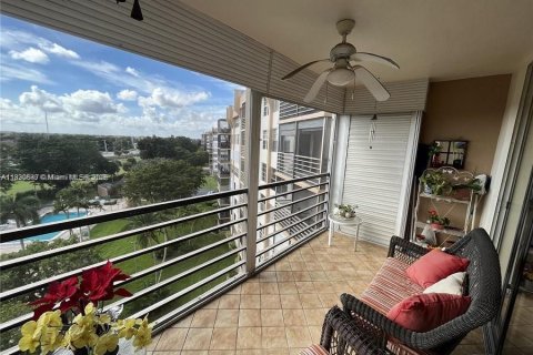 Condominio en venta en Pembroke Pines, Florida, 2 dormitorios, 102.19 m2 № 1806261 - foto 6