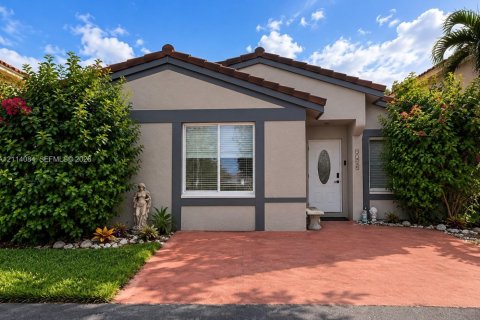 Villa ou maison à Miami, Floride 3 chambres, 138.33 m2 № 2439355