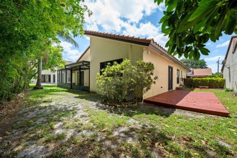House in Tamarac, Florida 3 bedrooms, 188.78 sq.m. № 2180248 - photo 26
