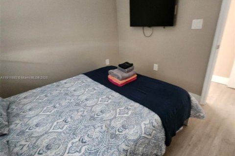 Immobilier commercial à vendre à Miami, Floride: 105.91 m2 № 1967380 - photo 11