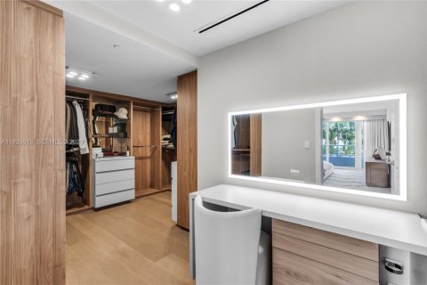 Copropriété à louer à Miami Beach, Floride: 2 chambres, 267.37 m2 № 1999872 - photo 22