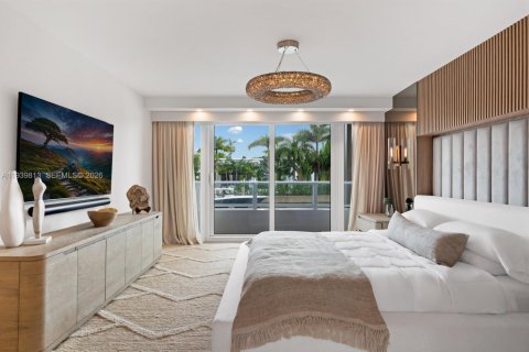 Copropriété à louer à Miami Beach, Floride: 2 chambres, 267.37 m2 № 1999872 - photo 18