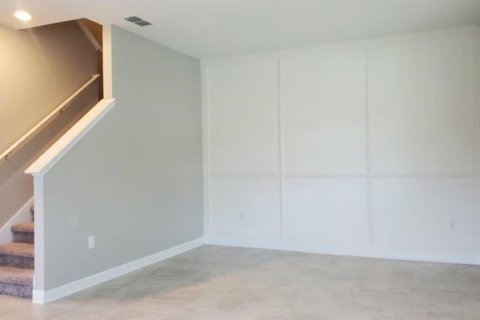 Townhouse in Winter Garden, Florida 3 bedrooms, 163.04 sq.m. № 1823268 - photo 6
