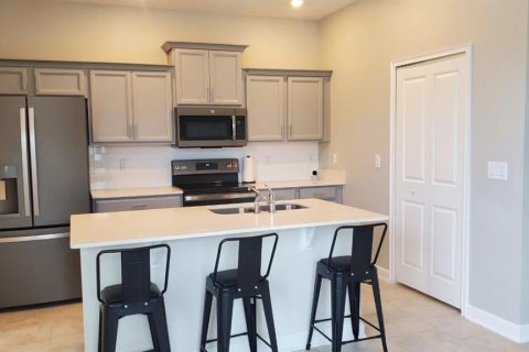 Townhouse in Winter Garden, Florida 3 bedrooms, 163.04 sq.m. № 1823268 - photo 8