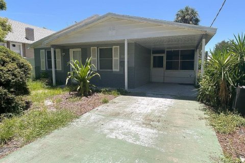 Casa en alquiler en Tampa, Florida, 3 dormitorios, 111.58 m2 № 1851082 - foto 1