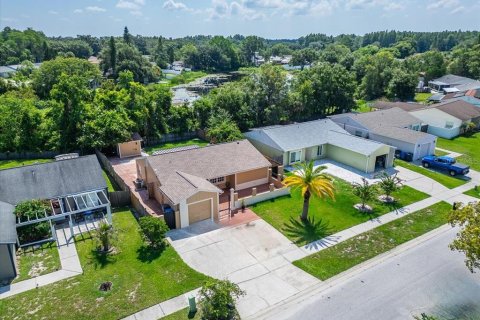Casa en venta en Tampa, Florida, 3 dormitorios, 108.42 m2 № 1853994 - foto 3