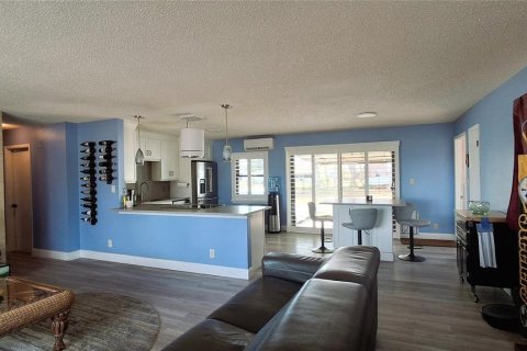 Купить виллу или дом в Саммерфилд, Флорида 4 комнаты, 105.35м2, № 2121131 - фото 3