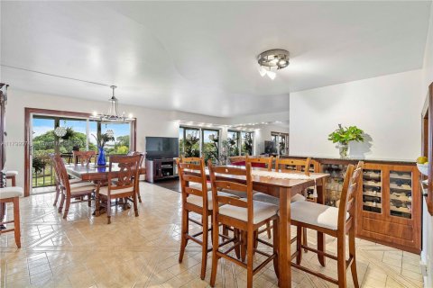 Condo in Hollywood, Florida, 3 bedrooms  № 1684072 - photo 9