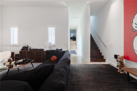 Touwnhouse à louer à Coral Gables, Floride: 3 chambres, 306.95 m2 № 2401650 - photo 5