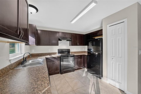 Villa ou maison à louer à Ocala, Floride: 3 chambres, 123.75 m2 № 2386454 - photo 10