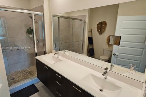 Condominio en venta en Doral, Florida, 3 dormitorios, 104.42 m2 № 2152567 - foto 21