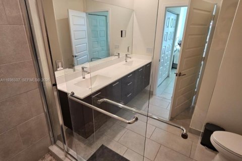 Condominio en venta en Doral, Florida, 3 dormitorios, 104.42 m2 № 2152567 - foto 23