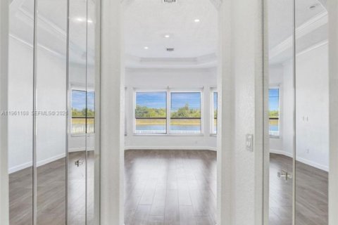 Villa ou maison à vendre à Miramar, Floride: 4 chambres, 232.81 m2 № 2021988 - photo 28