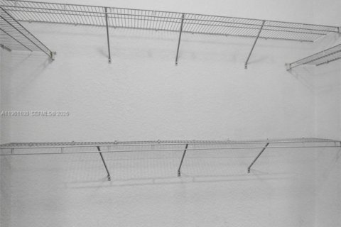 Villa ou maison à vendre à Miramar, Floride: 4 chambres, 232.81 m2 № 2021988 - photo 29