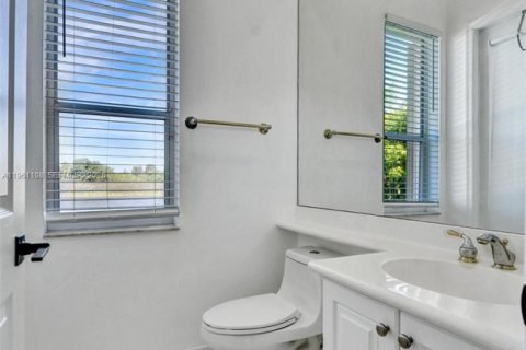 Villa ou maison à vendre à Miramar, Floride: 4 chambres, 232.81 m2 № 2021988 - photo 22