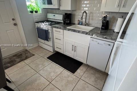 Condo in Miami Beach, Florida, 1 bedroom  № 1886623 - photo 10