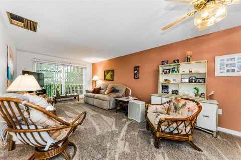 Condo in Dunedin, Florida, 2 bedrooms  № 1819043 - photo 5