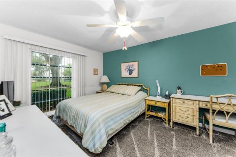 Condo in Dunedin, Florida, 2 bedrooms  № 1819043 - photo 16
