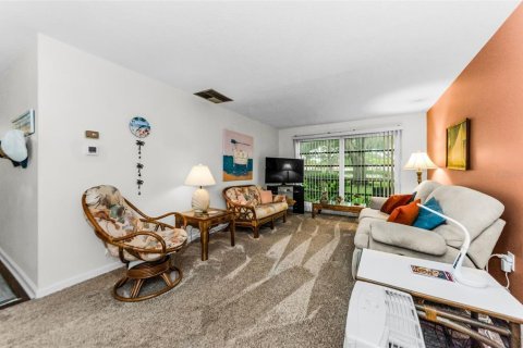 Condo in Dunedin, Florida, 2 bedrooms  № 1819043 - photo 6
