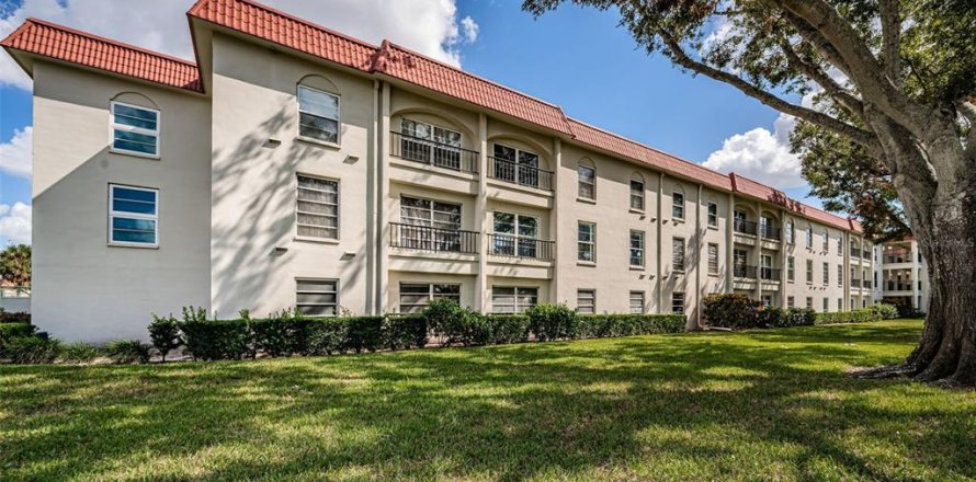 Condo in Dunedin, Florida, 2 bedrooms  № 1819043