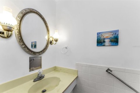 Condo in Dunedin, Florida, 2 bedrooms  № 1819043 - photo 19