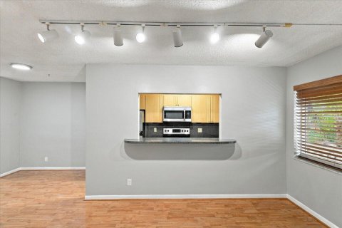 Copropriété à louer à Fort Lauderdale, Floride: 1 chambre, 60.48 m2 № 2362220 - photo 5