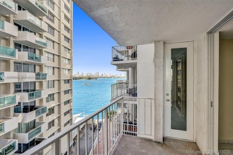 Condo in Miami Beach, Florida, 1 bedroom  № 2278824