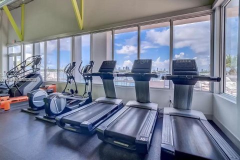 Condo in Miami Beach, Florida, 1 bedroom  № 2278824 - photo 25