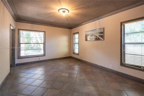House in Weston, Florida 5 bedrooms, 455.41 sq.m. № 1710354 - photo 28