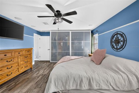 Villa ou maison à vendre à Tampa, Floride: 3 chambres, 126.63 m2 № 2337279 - photo 19